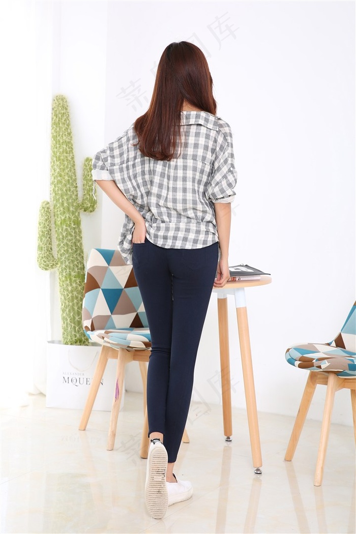 超国产人碰人摸人爱视频