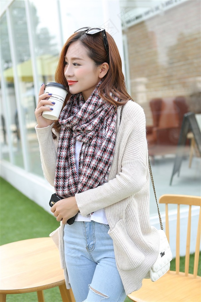 福州街头现漫天红光