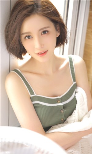 暗卫趴王爷腿上被打屁股双男主攻