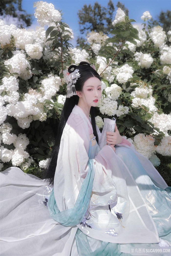 他哑声哄着她最后一次