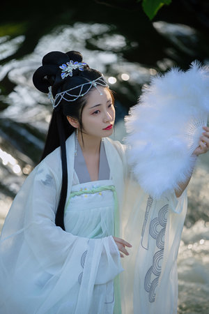 国产精品久久久8