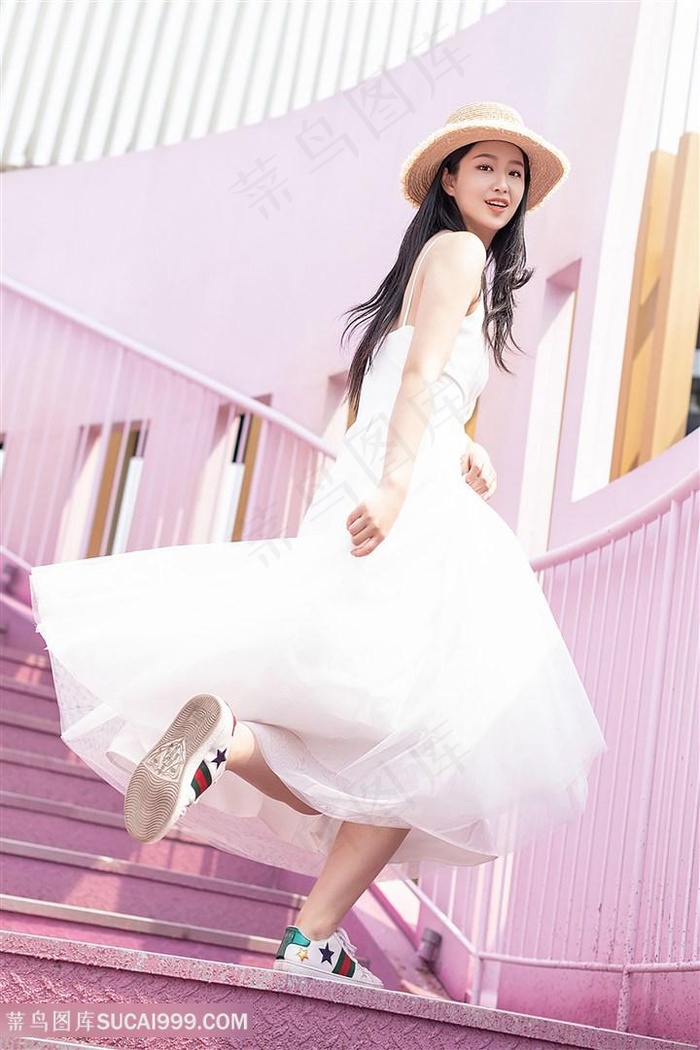 美女脱个精光直播免费