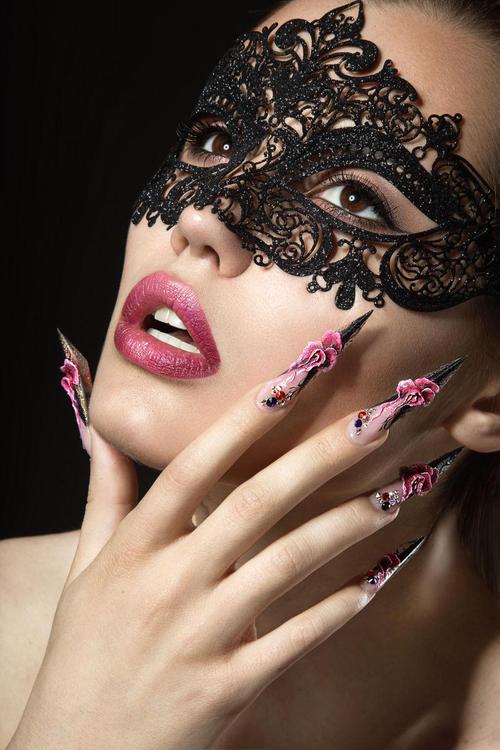 强人物漫画免下载