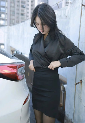 男孩怒怼女生的腚眼小说