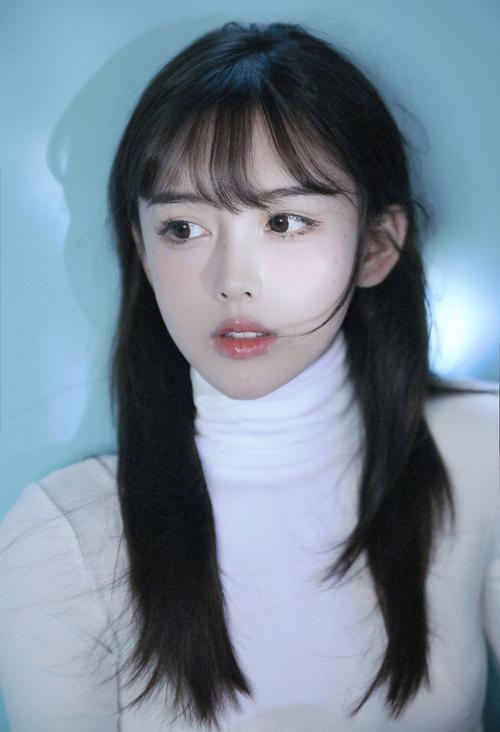 女性透明内衣真人图