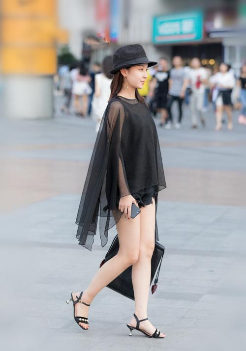 看女生逼逼的软件