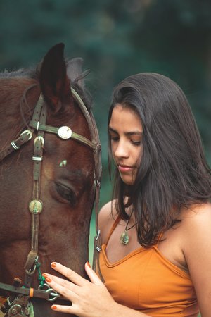 h漫电车痴汉乃梨子无遮挡