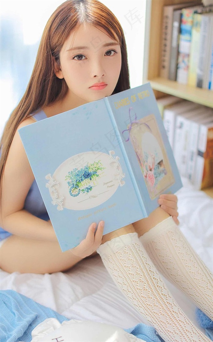 护士用脚帮我导管