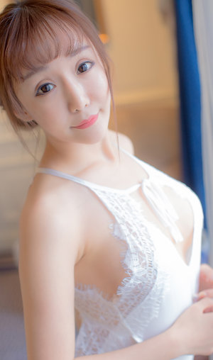 精品日产卡一卡二乱码