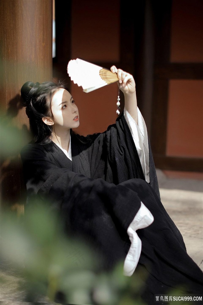 男人j放进女人p动态图片