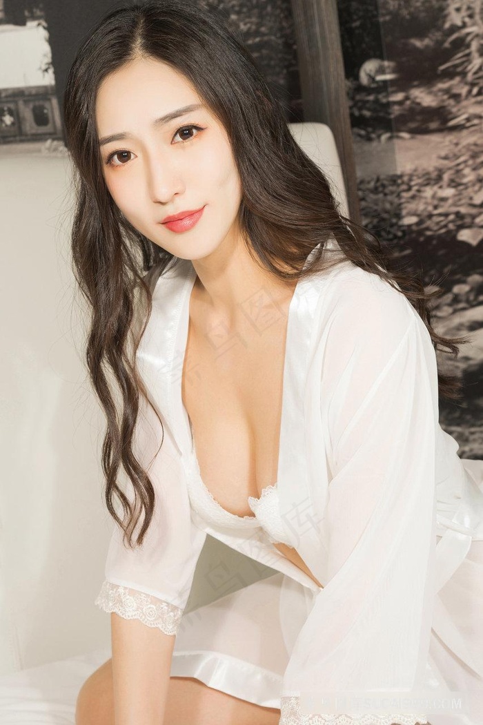 韩国丝袜情趣电影推荐